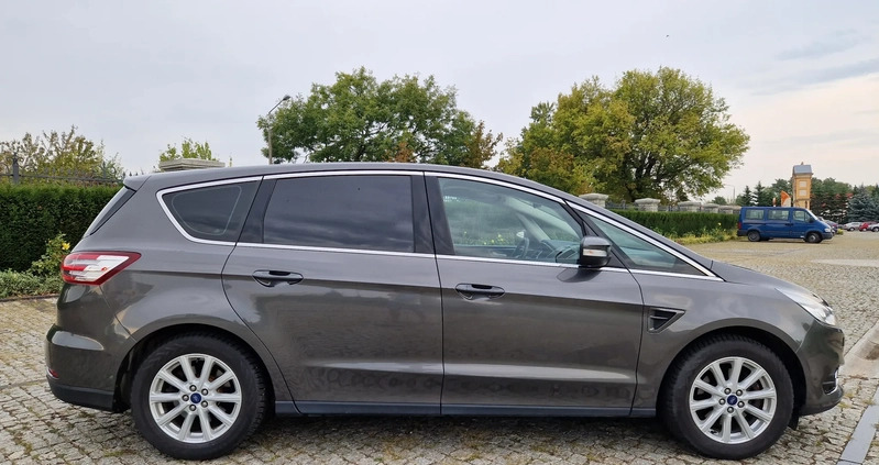 Ford S-Max cena 58800 przebieg: 219559, rok produkcji 2017 z Bydgoszcz małe 704